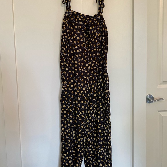 ASOS jumpsuit - Picture 2 of 2